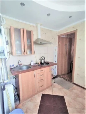 I will sell a 2-room apartment in the center of Koblevskaya, 40 sq.m