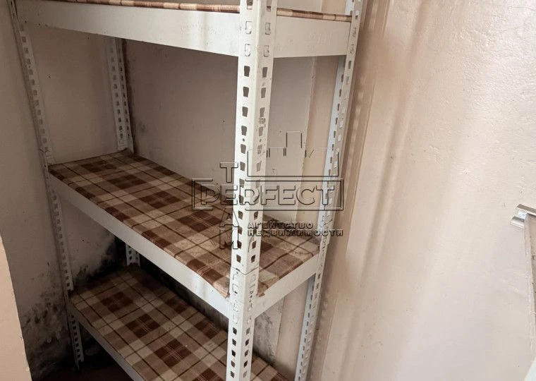Продаж 4к квартири Симиренка 25А / Симиренко 25А