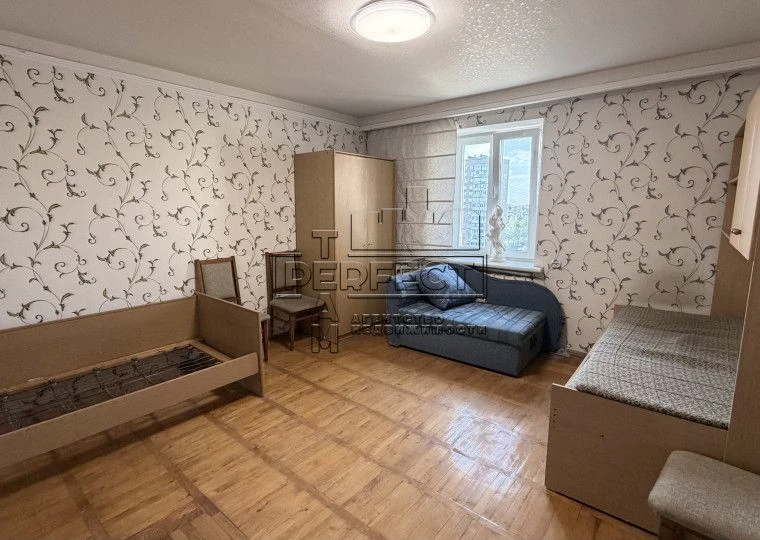Продаж 4к квартири Симиренка 25А / Симиренко 25А