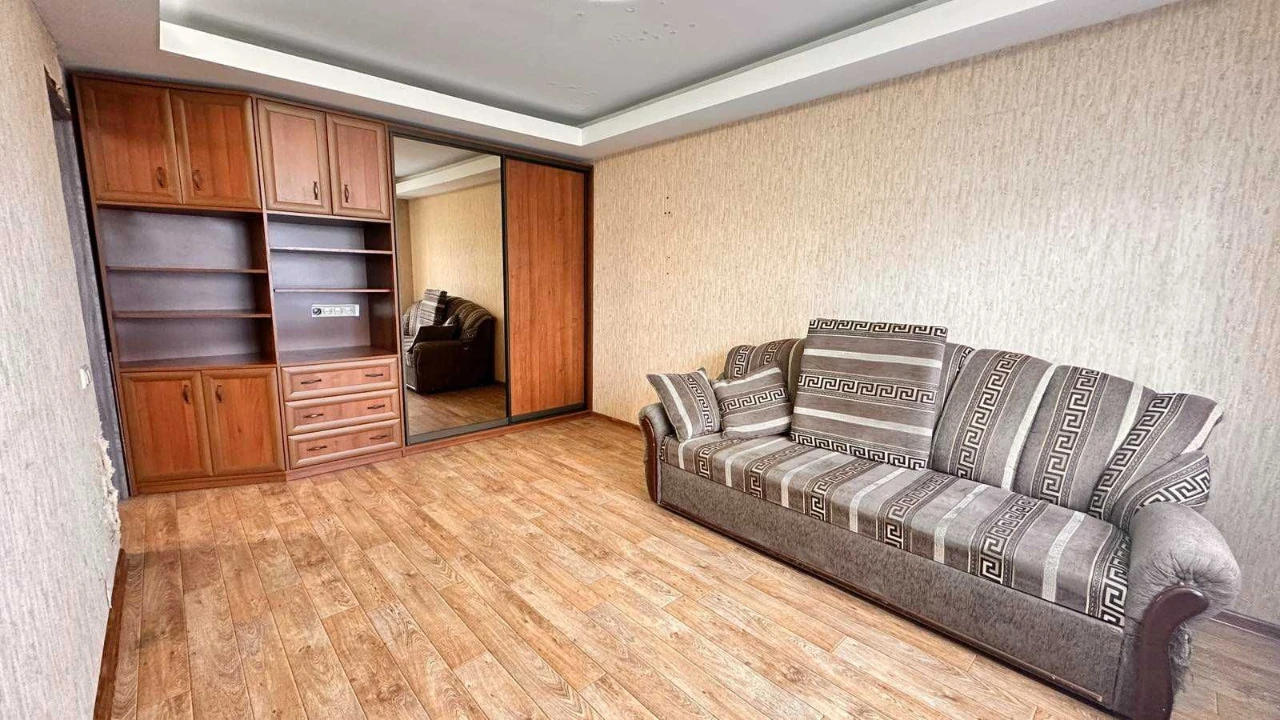 Продам 2-кімнатну квартиру 43 м² газ, біля Retroville, Європ