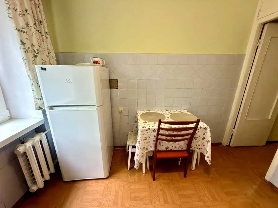 Квартира. Київ, Феодосійська вул.