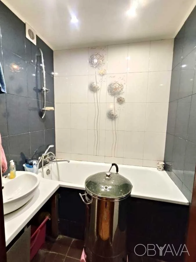 Более 4 комнат-комнатная квартира, 97.00 кв.м