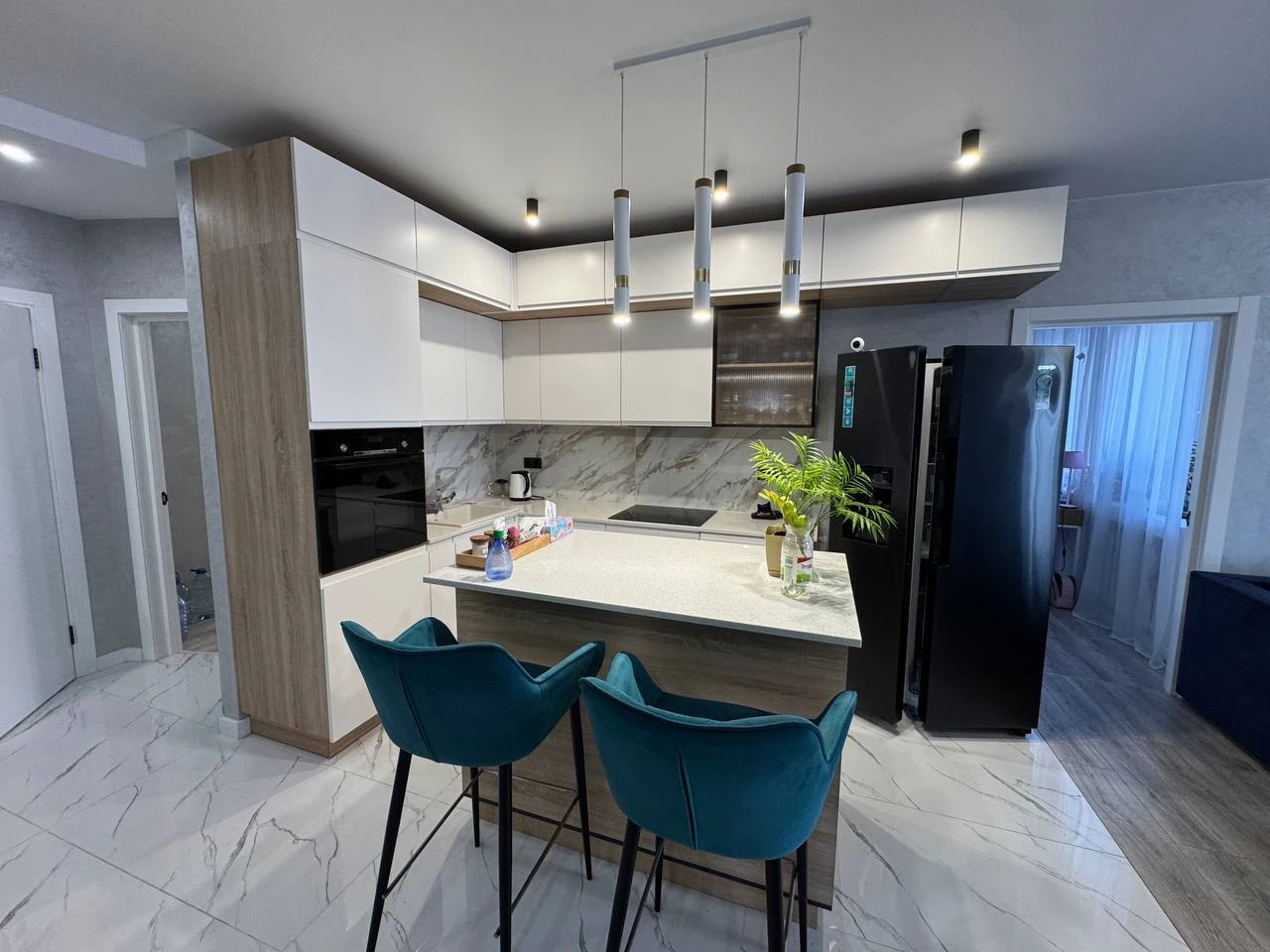 Продажа 3-комнатной квартиры 103 м², Клиническая ул., 23-25