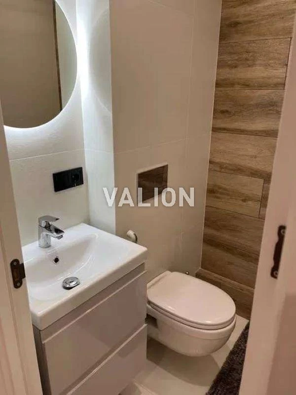 Продаж 3-к квартири вул. Михайла Максимовича, 32а