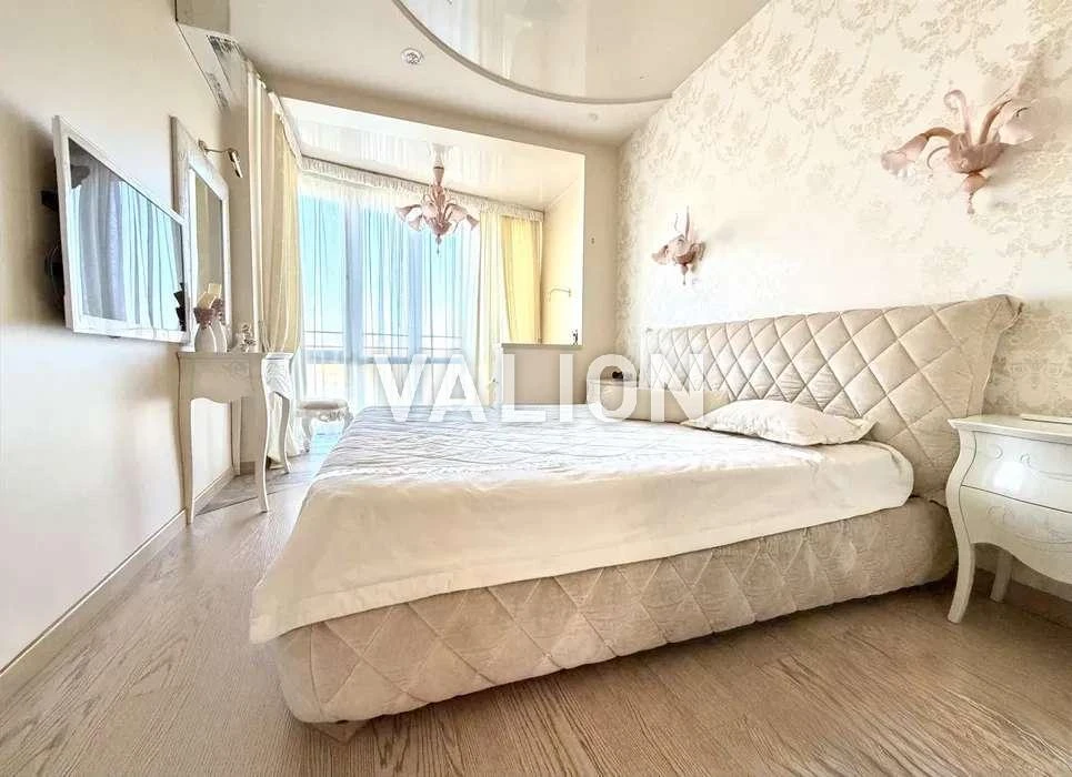 Продаж 3-кімнатної квартири, вул. Юрія Іллєнка (Мельникова)