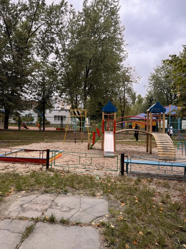 Продаж  3-кімнатної Київ Оболонь, ліс, озера, Дніпро поруч г