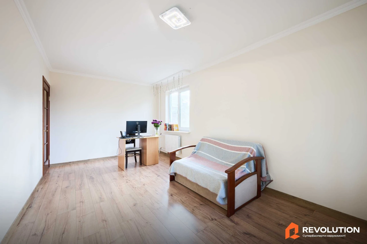 Без комісії. Продаж 2к квартири 46.8м2, вул. Арсенальна 20 П