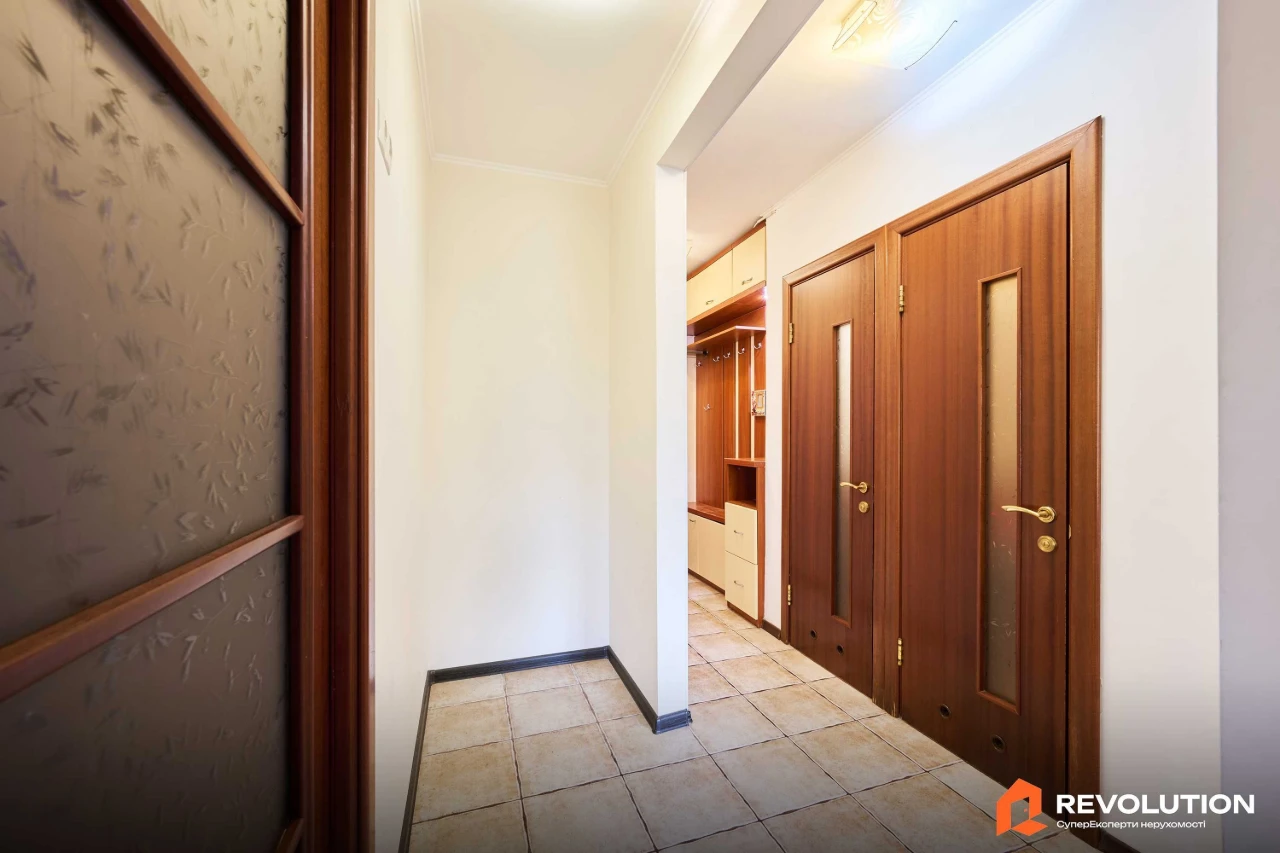 Без комісії. Продаж 2к квартири 46.8м2, вул. Арсенальна 20 П