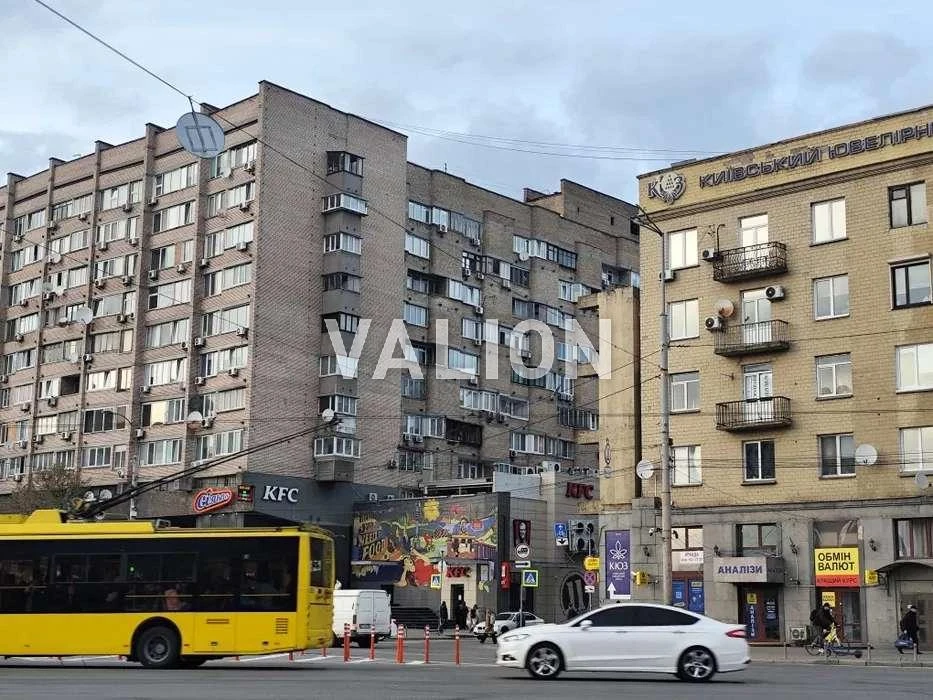 Продаж 4 к квартири вул. Гончара Олеся,96. Центр, Шевченківс