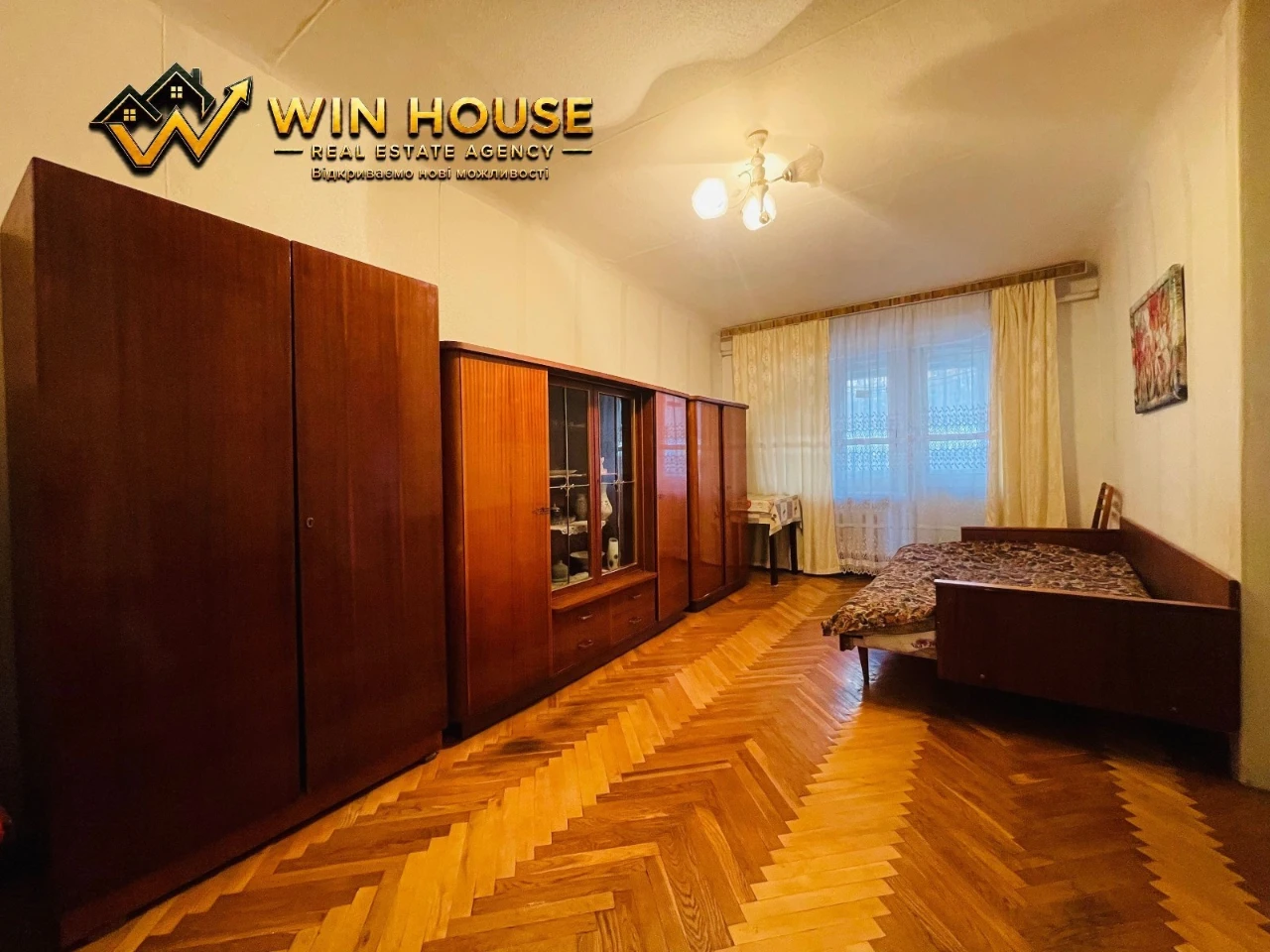 Продам 2-кімнатну квартиру, 44,8 м². Солом'янський район, за
