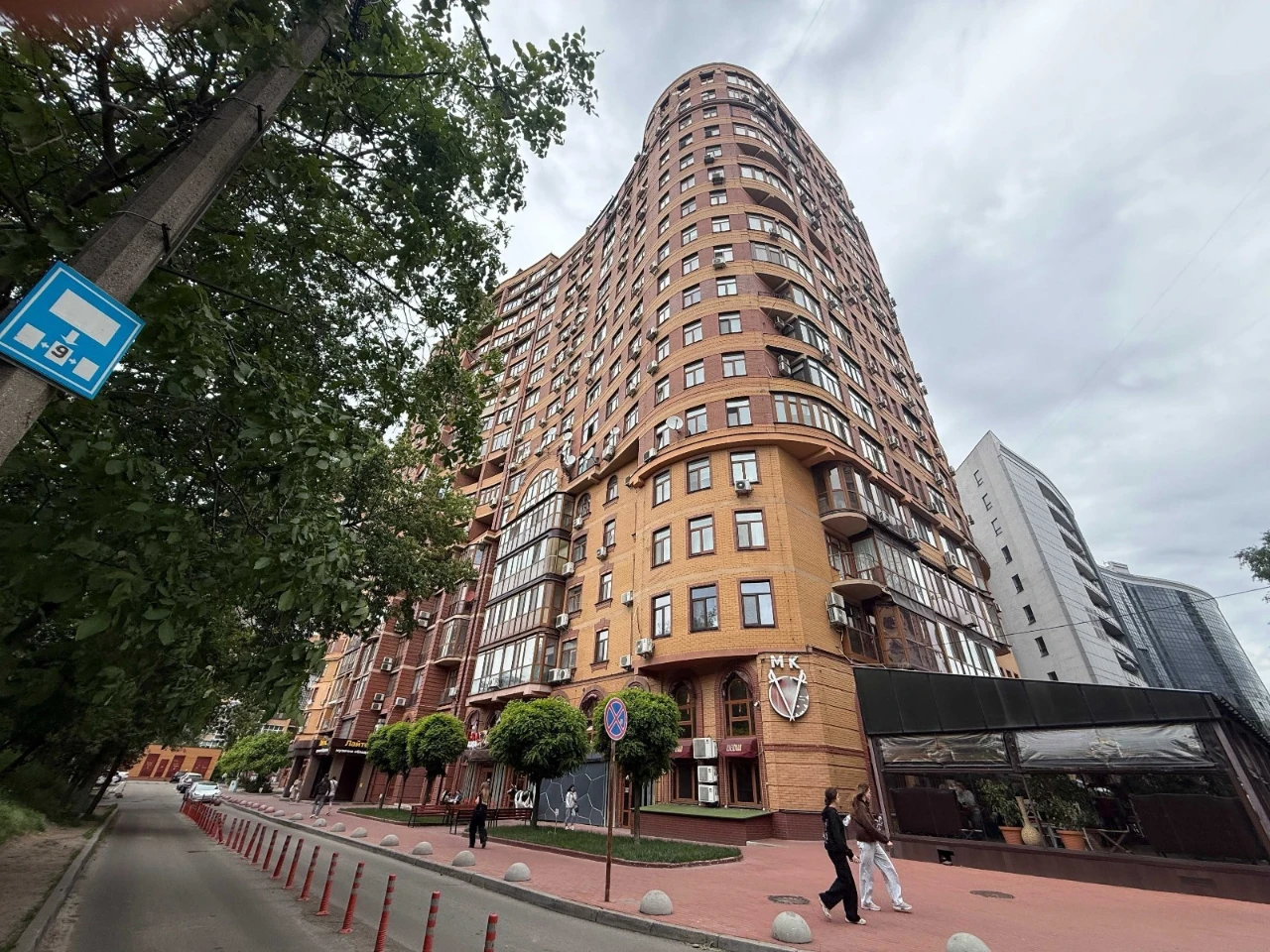 Коновальця Є. Продаж двокімнатної квартири нвий будинок з па