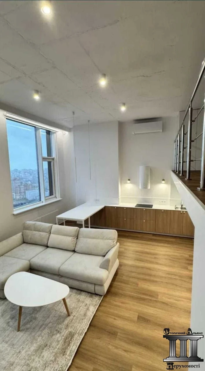 Пентхаус 80 кв. м Манхеттен/Manhattan, Берестейський 11, Сма