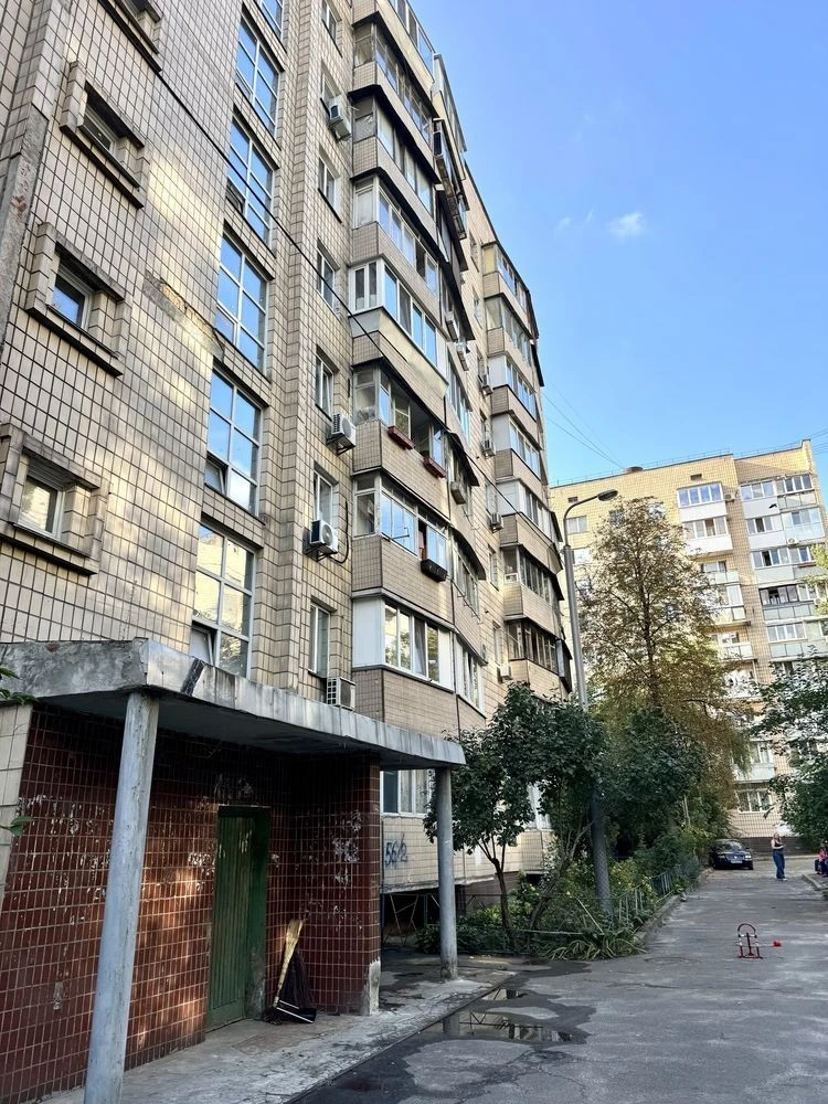 1-кімнатна квартира 27 м² на Печерську - Тютюнника 56/2, мет