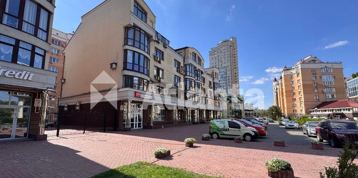 Преміум-простір на першій лінії Дніпра: 3-к кв. (140 м2) на