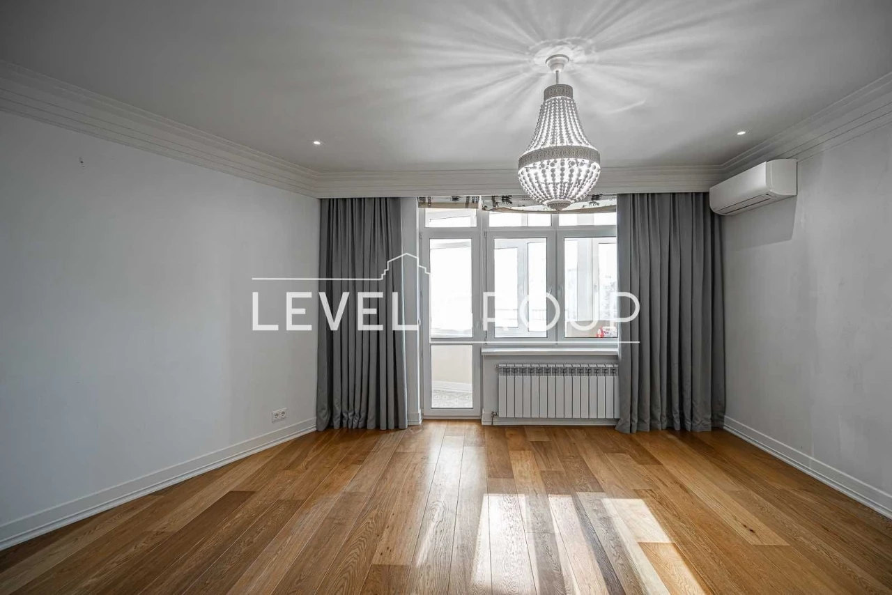 Ексклюзивна 3-кімнатна квартира 124 м² у ЖК Династія, вул. М