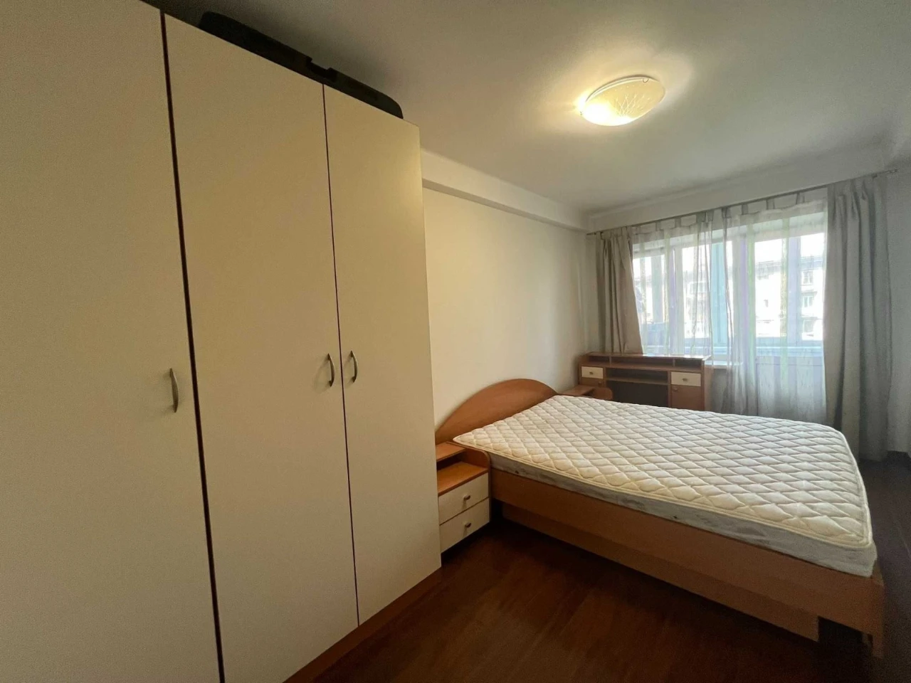 Продаж класна 2 к центр Жилянська 45, метро, Держ програми,