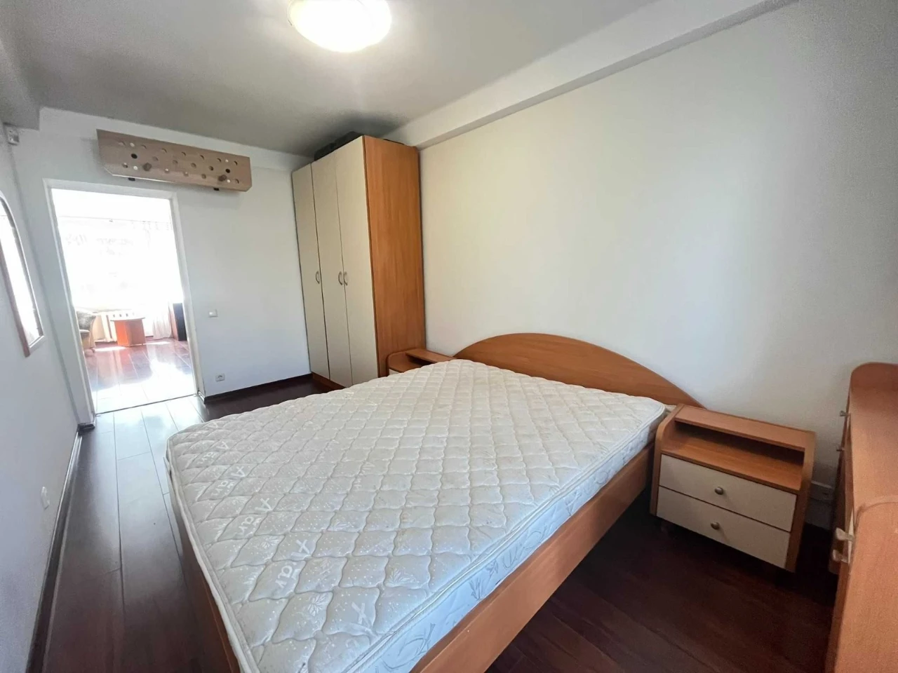 Продаж класна 2 к центр Жилянська 45, метро, Держ програми,