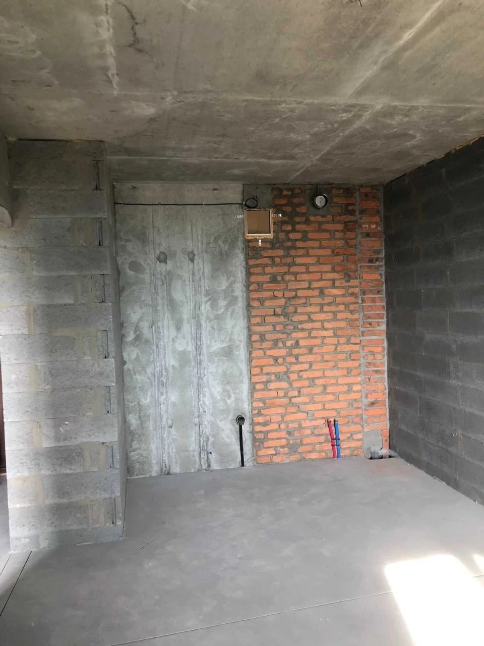 Продаж 1к ЖК Варшавський 3 буд 10.5 43м