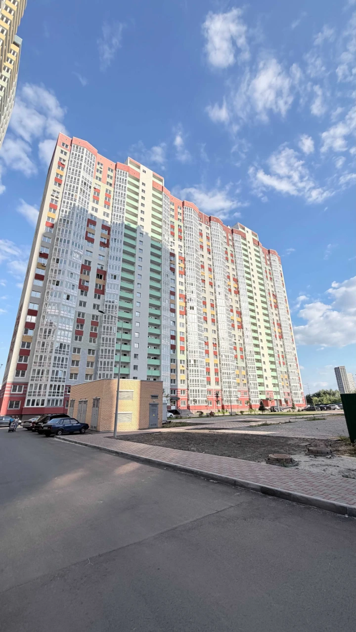 Продажа 1к квартири у новому домі масив Осокорки