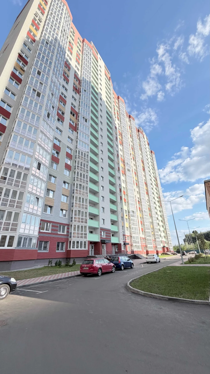 Продажа 1к квартири у новому домі масив Осокорки