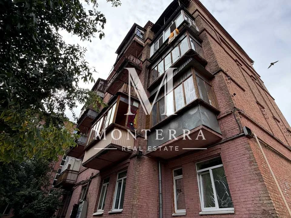 Квартира. Київ, Копилівська вул.