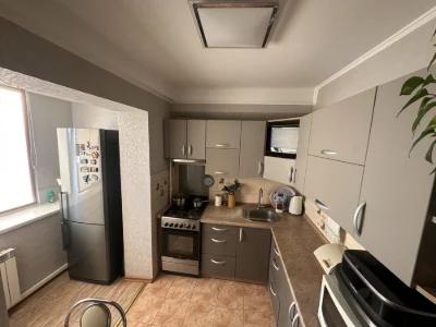 Продаж 2-к квартири,бул.Жуля Верна 13в