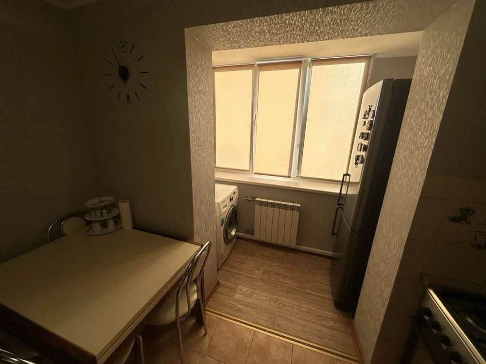 Продаж 2-к квартири,бул.Жуля Верна 13в