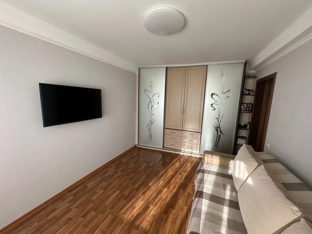 Продаж 2-к квартири,бул.Жуля Верна 13в