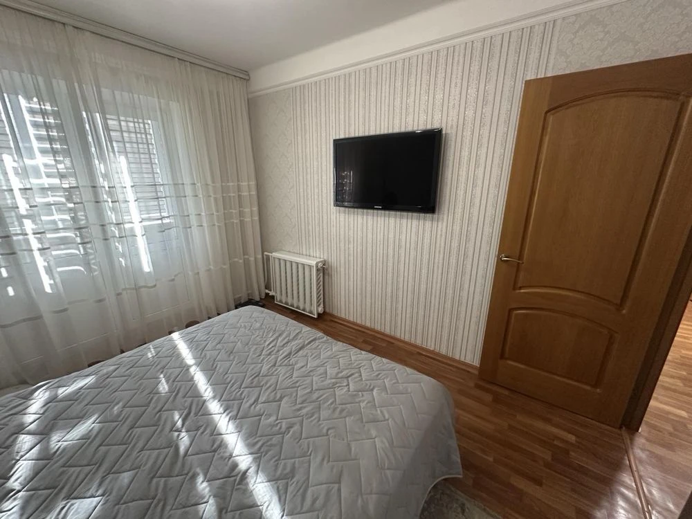 Продаж 2-к квартири,бул.Жуля Верна 13в