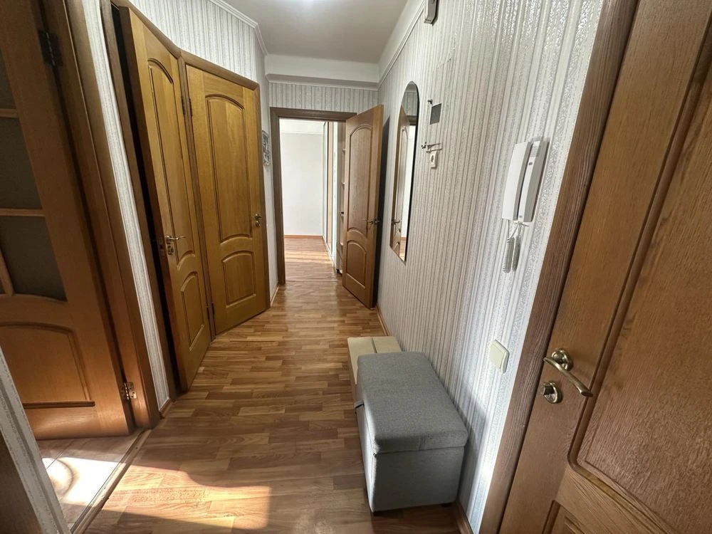 Продаж 2-к квартири,бул.Жуля Верна 13в