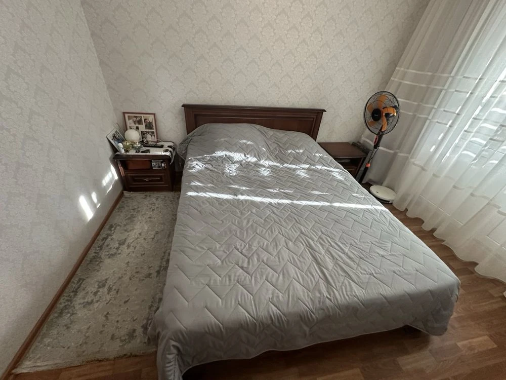 Продаж 2-к квартири,бул.Жуля Верна 13в