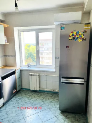 Продаж 3к квартири метро Академмістечко, Булаховського, Наум