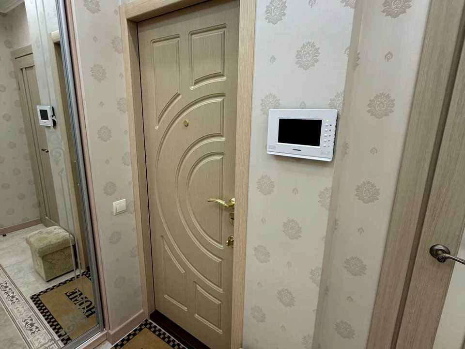 Квартира. Київ, Ярослава Гашека бульв.
