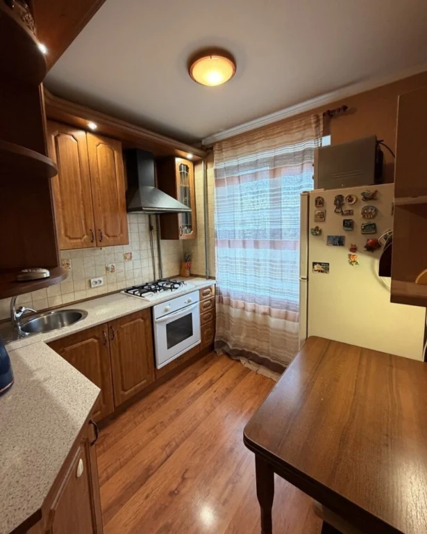 Продаж 3к квартири по вул. Райдужна, буд. 3-Б, Райдужний