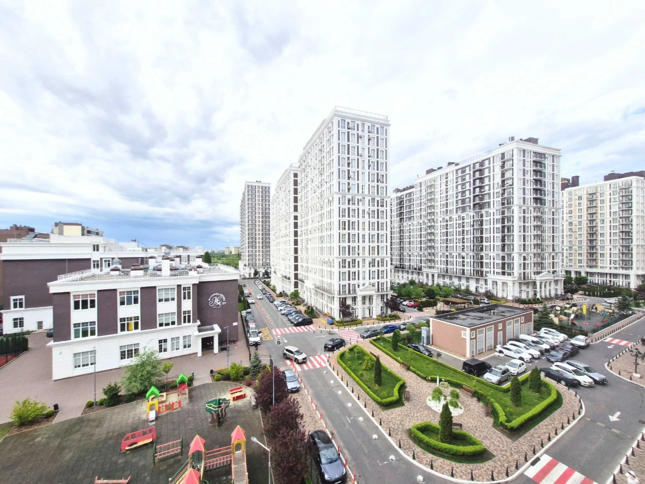 БЕЗ комісії! Продам 2-х кім. квартиру 60 кв.м., на 9 поверсі