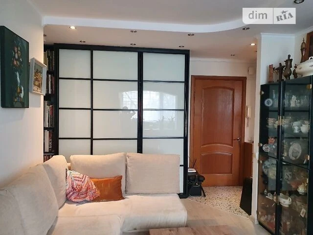 Продаж 2-кімнатної квартири 44 м², Пантелеймона Куліша вул.,