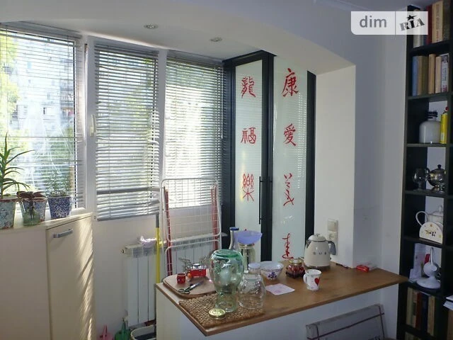 Продаж 2-кімнатної квартири 44 м², Пантелеймона Куліша вул.,