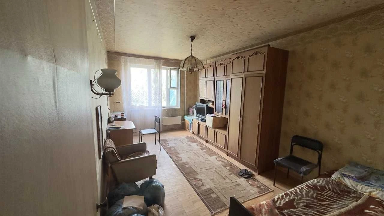 На продаж 3-кімнатна квартира на 5-му поверсі за адресою: пр