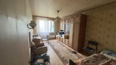 На продаж 3-кімнатна квартира на 5-му поверсі за адресою: пр