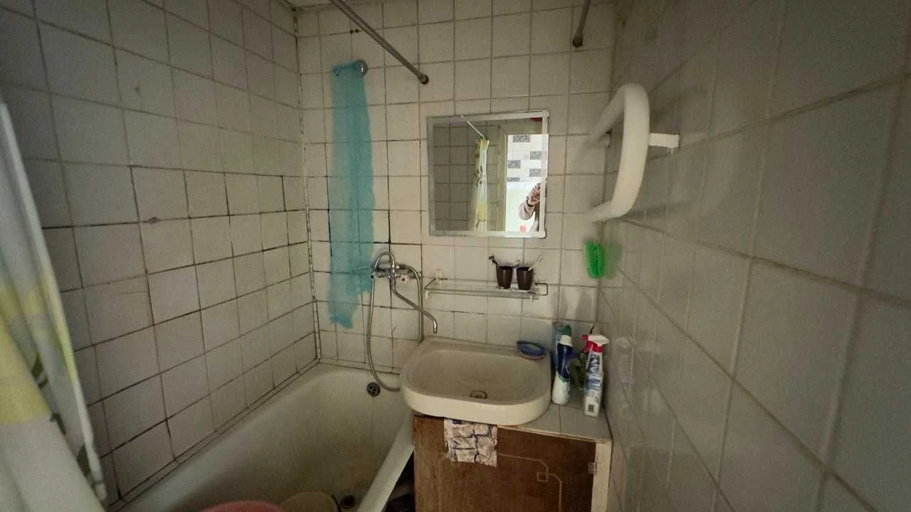 На продаж 3-кімнатна квартира на 5-му поверсі за адресою: пр