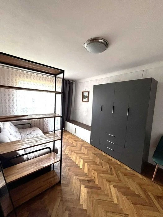 Three-room apartment in residential condition on Shcherbakivskoho St.!