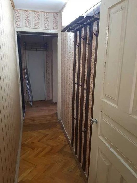 Three-room apartment in residential condition on Shcherbakivskoho St.!