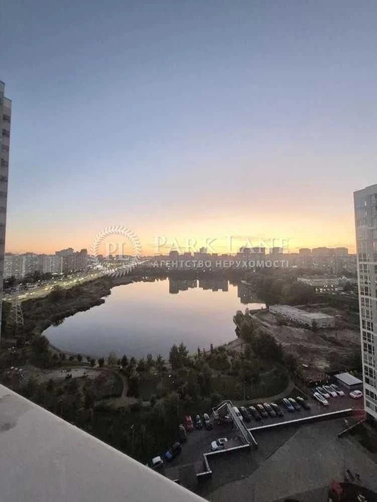 Жк Лебединий Ревуцького 40в однокімнатна  метро Харківська з