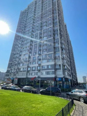 Жк Лебединий Ревуцького 40в однокімнатна  метро Харківська з