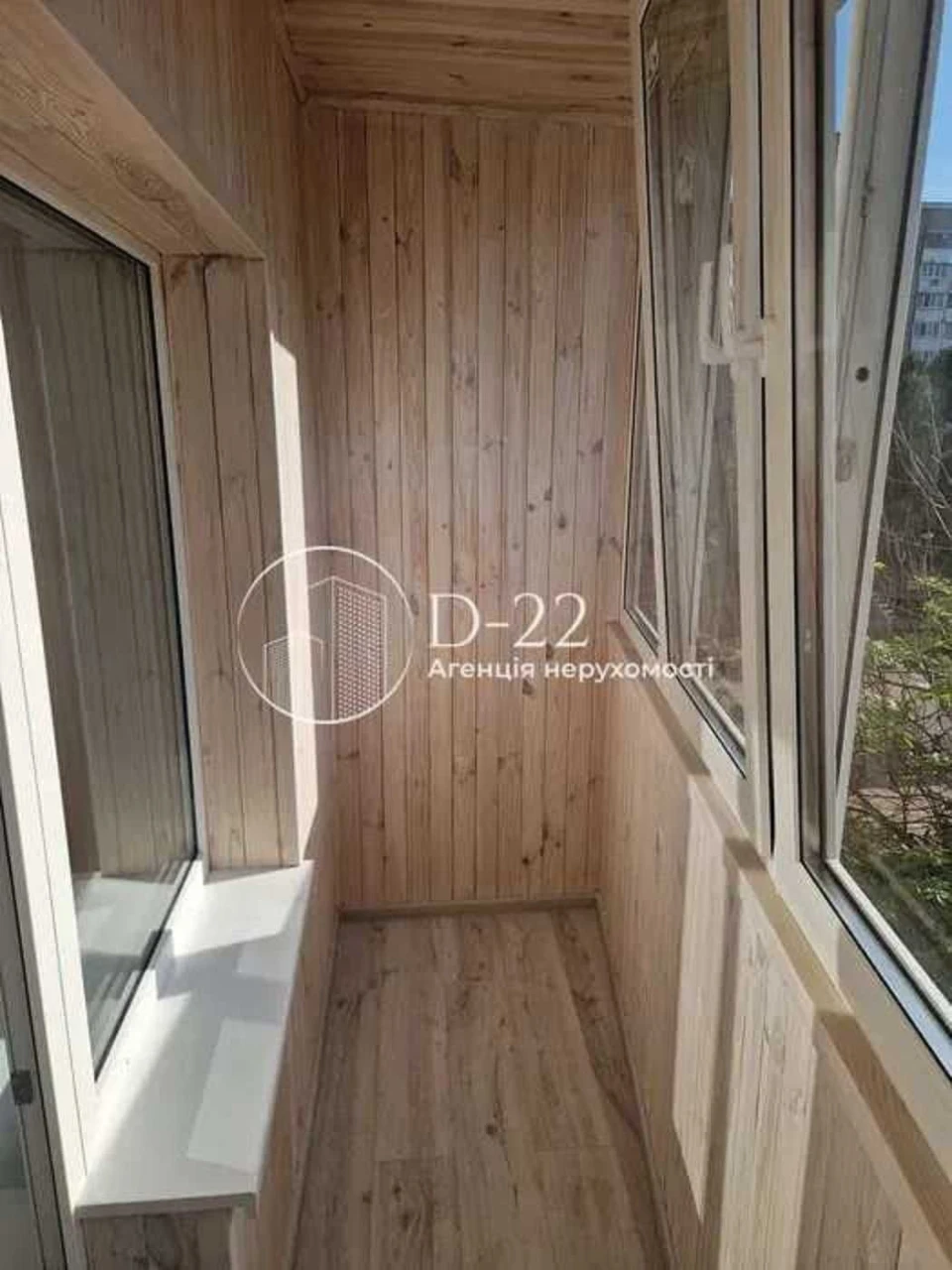 ПРОДАЖ 1-кімнатної квартири з ремонтом, вул. Симиренка,24-А,