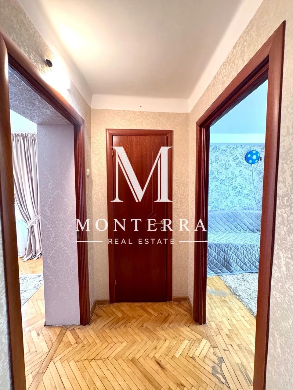 Продаж 3-к квартири з ремонтом, меблями та технікою Русанівс