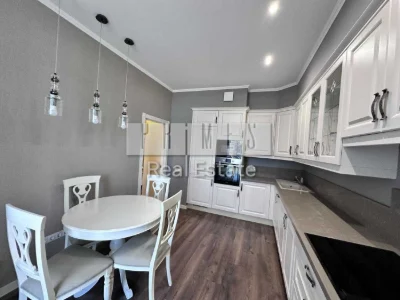ЖК Central Park Продаж 2кім квартири 75м2 з ремонтом на сере