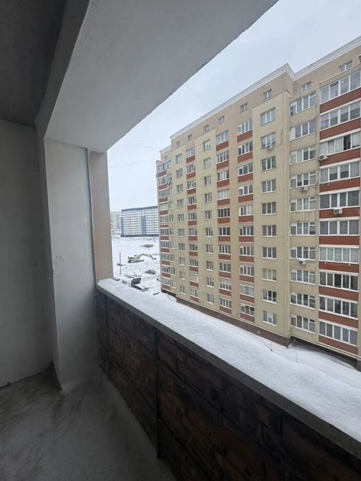 1к в зданому будинку, велика кухня. Максимальне наповнення 4