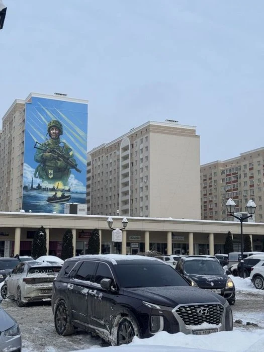 1к в зданому будинку, велика кухня. Максимальне наповнення 4