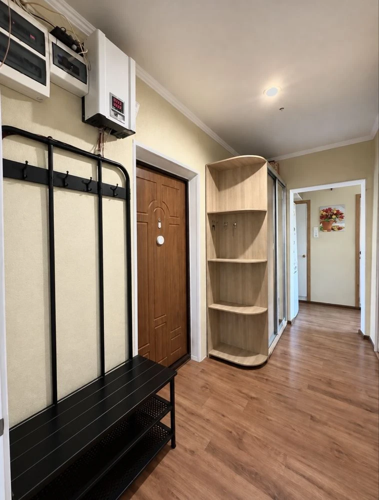 Продаж 2к квартири Голосіївський р-н , метро Іподром